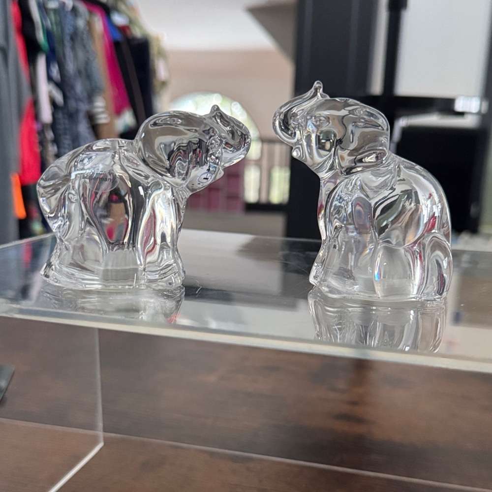 Gorham Clear Glass Elephant Salt and Pepper Shakers